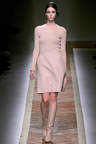 Look 1